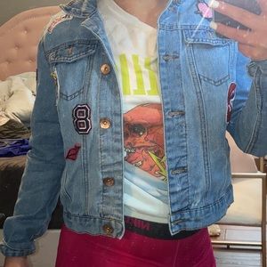 Graphic Jean jacket 😍